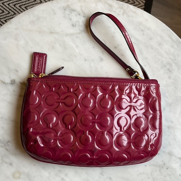 Coach fucschia patent wristlet, 9 x 5.5 in. - Picture 8 of 16